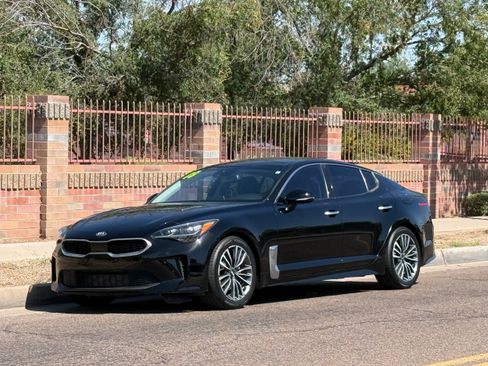 Used 2018 Kia Stinger Premium RWD image 1