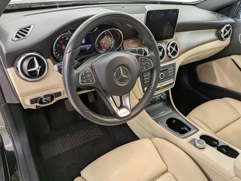 Used 2018 Mercedes-Benz GLA 250 4MATIC image 13