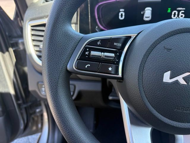 Used 2024 Kia Seltos LX AWD/4WD image 36