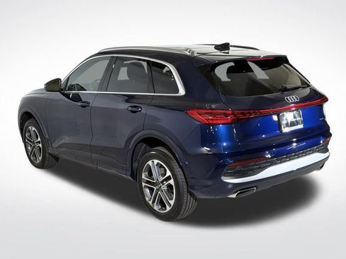 Used 2025 Audi Q5 2.0T Premium w/ Convenience Package image 8