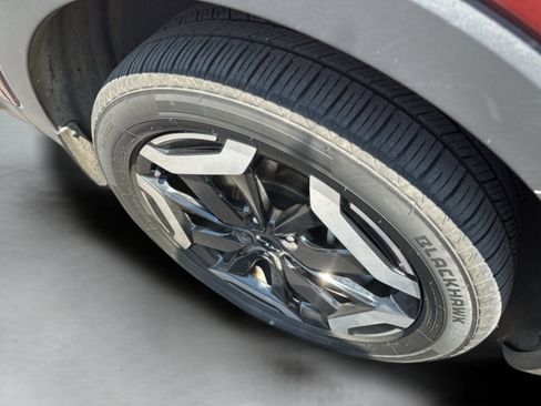 Used 2024 Kia Telluride S w/ S Sunroof Package FWD image 27