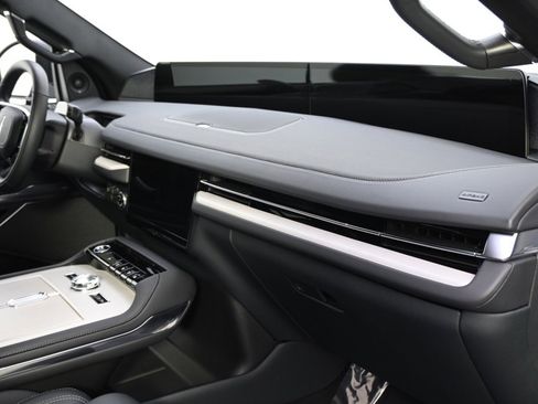 New 2025 Lincoln Navigator Reserve w/ Jet Appearance Package image 15