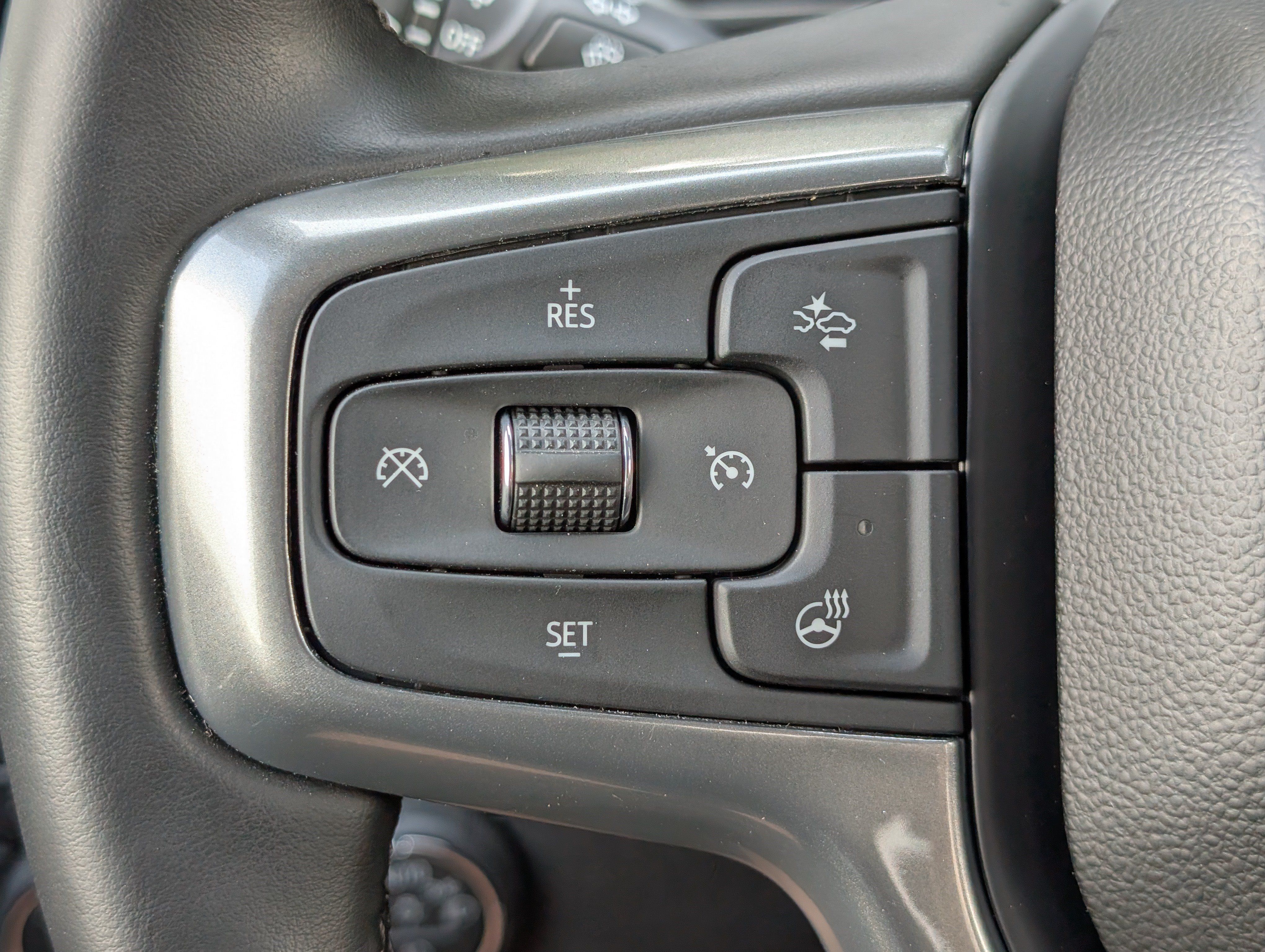 Used 2026 Chevrolet Silverado 1500 RST w/ RST Select Package AWD/4WD image 33