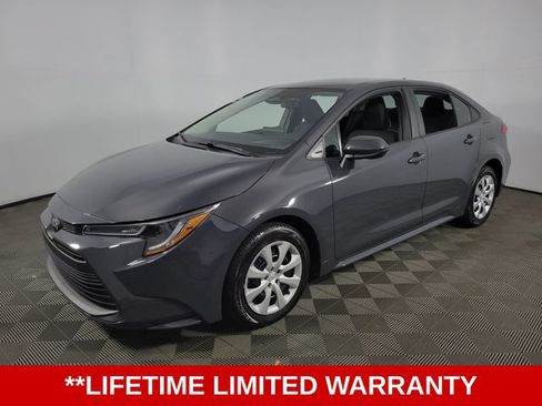 Used 2024 Toyota Corolla LE FWD image 3