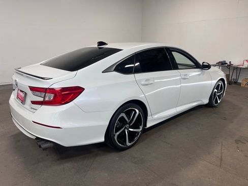 Used 2021 Honda Accord Sport image 3