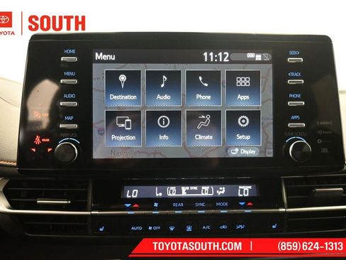 Used 2023 Toyota Sienna XSE w/ XSE Plus Package AWD/4WD image 15