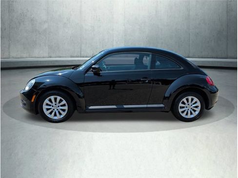 Used 2013 Volkswagen Beetle 2.5 FWD image 2