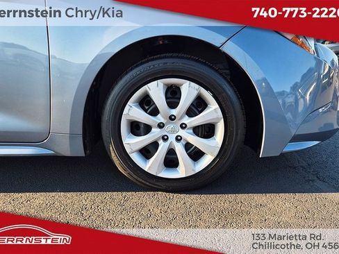 Used 2022 Toyota Corolla LE image 27