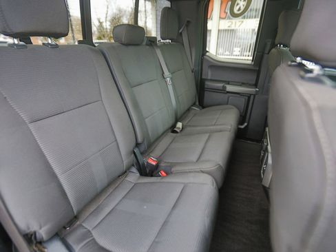 Used 2015 Ford F150 XLT w/ Equipment Group 302A Luxury image 15