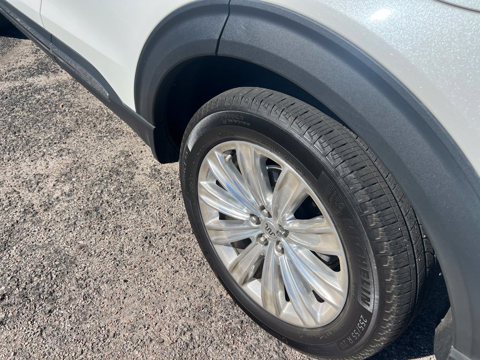 Used 2024 Ford Explorer King Ranch w/ Technology Package RWD image 13