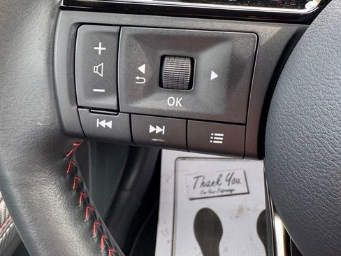 Used 2025 Nissan Kicks SR image 25