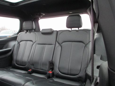 Used 2024 Jeep Wagoneer Series II image 23