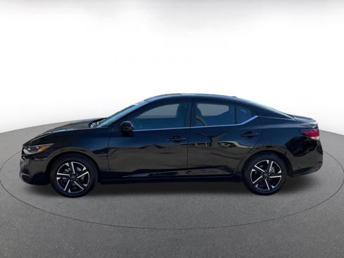 Used 2024 Nissan Sentra SV image 9