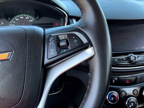 Certified 2022 Chevrolet Trax LT w/ Sport Edition image 45