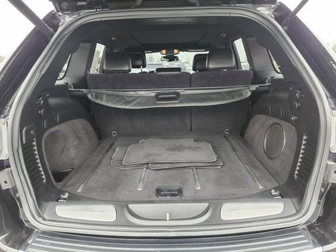 Used 2015 Jeep Grand Cherokee Limited w/ Luxury Group II image 29