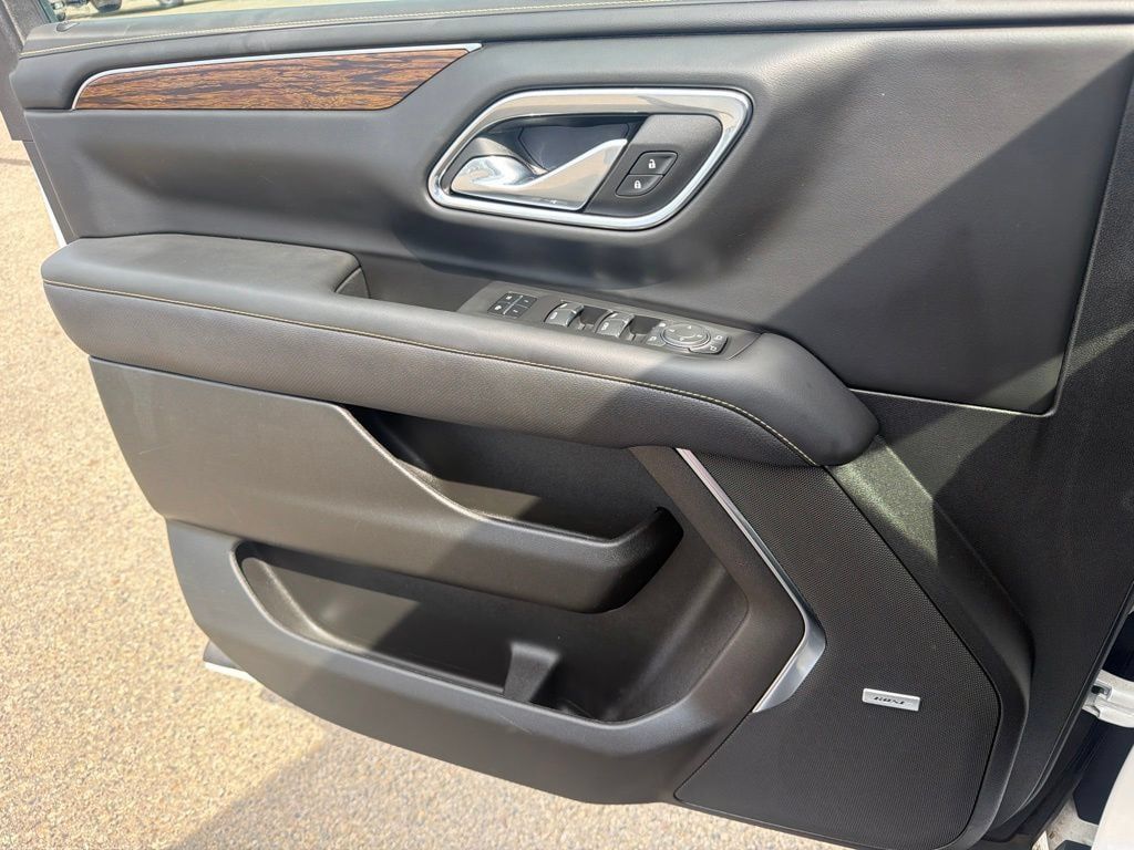 Certified 2023 Chevrolet Suburban Premier w/ Advanced Technology Package AWD/4WD image 29