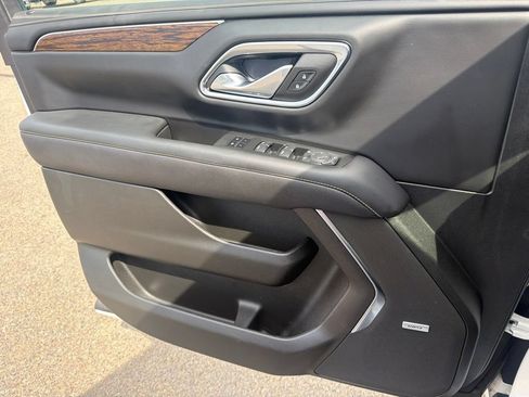 Certified 2023 Chevrolet Suburban Premier w/ Advanced Technology Package AWD/4WD image 29