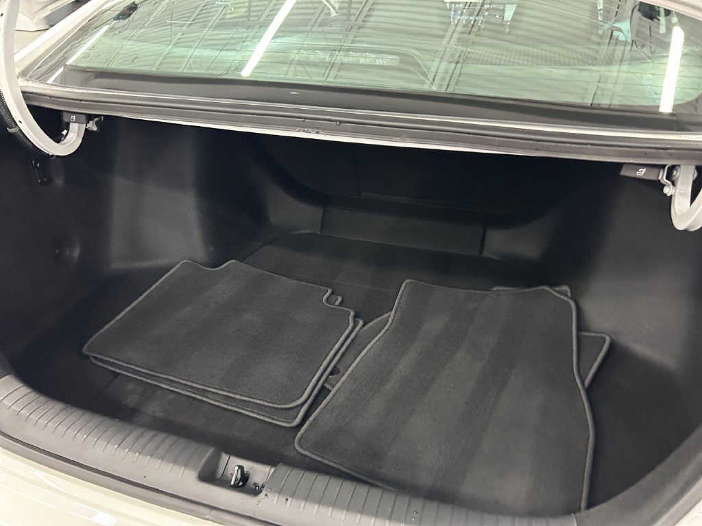 Used 2025 Honda Accord Sport image 18