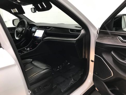 Used 2024 Jeep Grand Cherokee Limited 4xe image 38