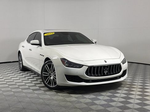 Used 2019 Maserati Ghibli RWD image 2