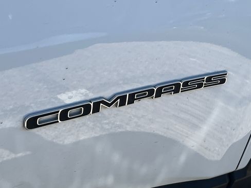Certified 2025 Jeep Compass Limited AWD/4WD image 31