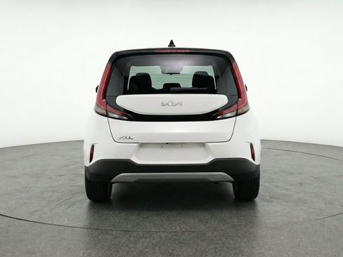 Used 2025 Kia Soul LX w/ LX Technology Package FWD image 7