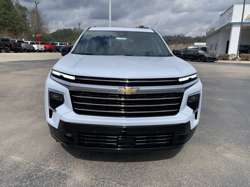 New 2026 Chevrolet Traverse High Country w/ LPO, Floor Liner Package image 5