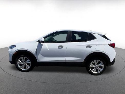 Used 2025 Buick Encore GX Preferred image 9