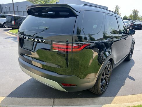 Certified 2025 Land Rover Discovery S AWD/4WD image 8