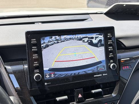 Used 2022 Toyota Camry XSE FWD image 10