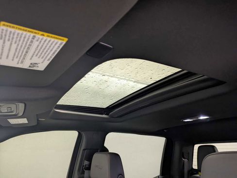 Used 2023 GMC Sierra 1500 AT4 w/ Technology Package image 19