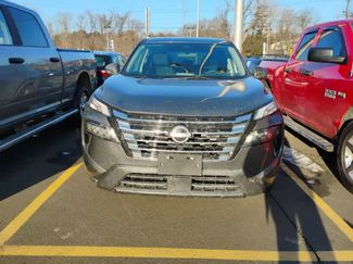 Used 2024 Nissan Rogue S video 2