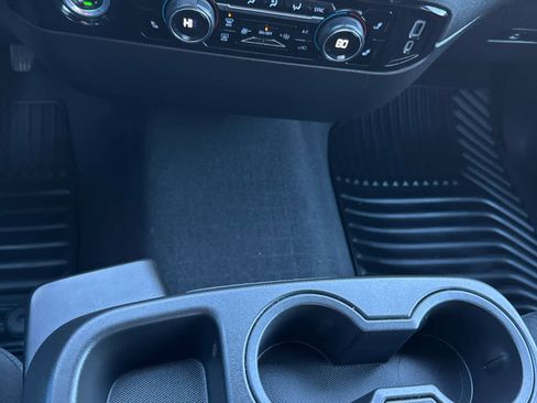 Used 2022 Chevrolet Silverado 1500 LT image 25