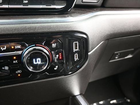 Used 2022 Chevrolet Silverado 1500 LTZ RWD image 33