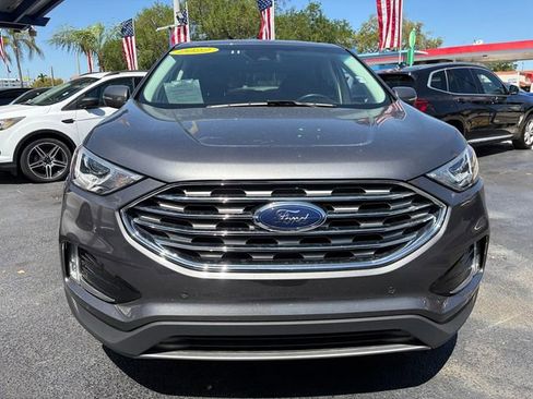 Used 2022 Ford Edge Titanium image 4
