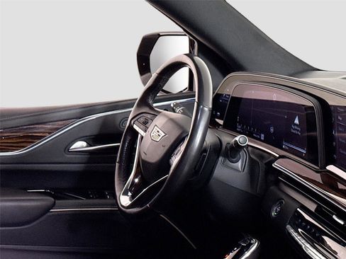 Used 2023 Cadillac Escalade ESV Luxury image 36