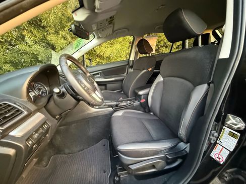 Used 2017 Subaru Crosstrek 2.0i Premium image 37