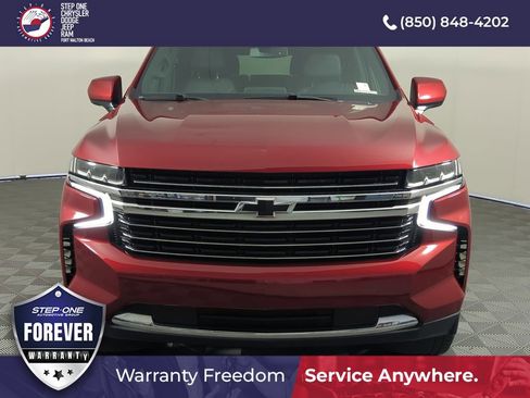 Used 2021 Chevrolet Suburban LT AWD/4WD image 9