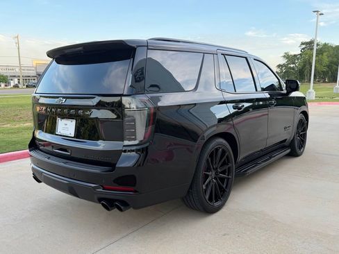 Used 2025 Chevrolet Tahoe RST w/ RST Capability Package AWD/4WD image 4