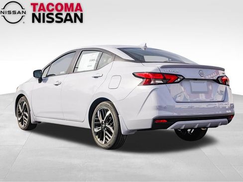 New 2025 Nissan Versa SR w/ Trunk Package FWD image 2