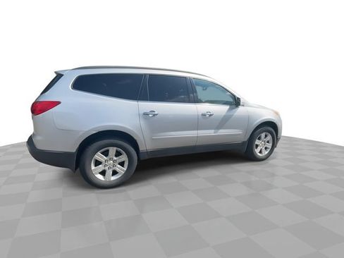 Used 2011 Chevrolet Traverse LT w/ Personal Connectivity Package FWD image 9
