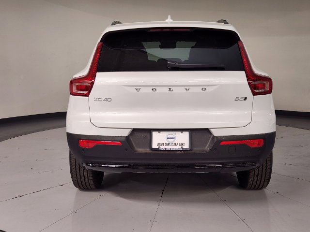 Used 2026 Volvo XC40 B5 Plus w/ Protection Package Premier AWD/4WD image 10