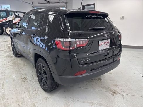 New 2026 Jeep Compass Latitude image 6