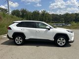 Used 2020 Toyota RAV4 XLE image 4
