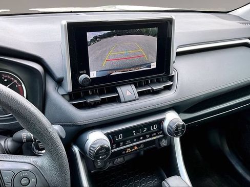 Used 2024 Toyota RAV4 XLE w/ Convenience Package FWD image 14