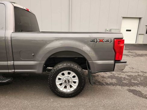 Used 2022 Ford F250 XL w/ STX Appearance Package AWD/4WD image 16