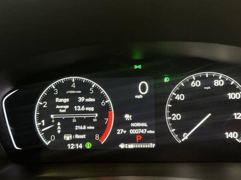 Used 2025 Honda Pilot TrailSport image 30