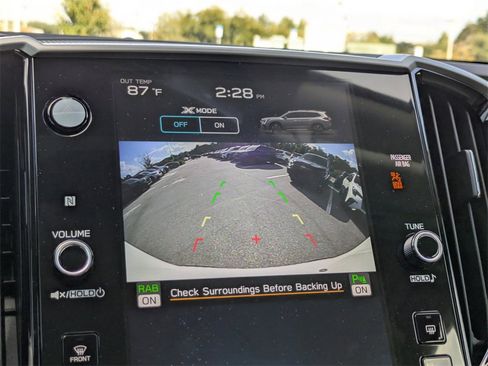 Certified 2025 Subaru Ascent Premium w/ Premium Package image 19