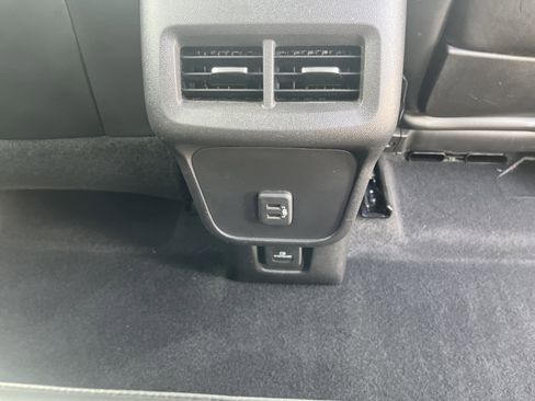 Used 2019 GMC Terrain SLT w/ Preferred Package AWD/4WD image 15