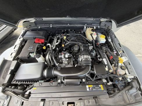 Used 2023 Jeep Wrangler Sport AWD/4WD image 11